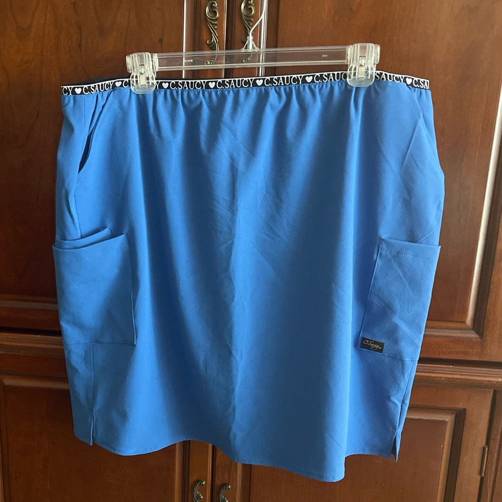 C. Saucy 2XL short scrub skirt